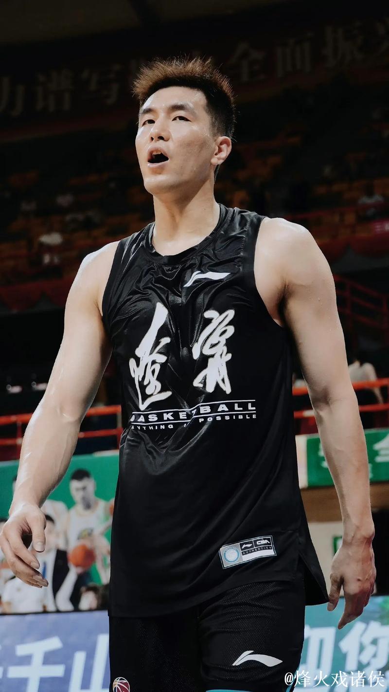 CBA重磅三方交易:郭艾伦去广州 祝铭震去同曦 CBA重磅三方交易:郭艾伦去广州 祝铭震去同曦